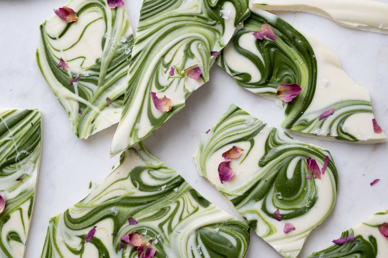 Matcha Rose Chocolate Branco